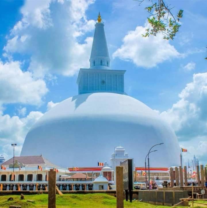 Antharaa Villa Anuradhapura Eksteriør bilde